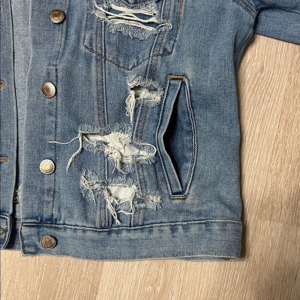 Forever 21 Distressed Denim Jacket Sz L - Picture 9 of 9